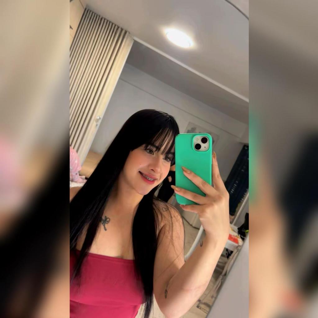 745090178: Chica busca chico en Mallorca
