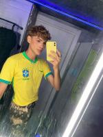 631461031: Chico busca chica en Cádiz