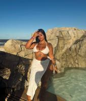 603301417: Chica busca chico en Ibiza