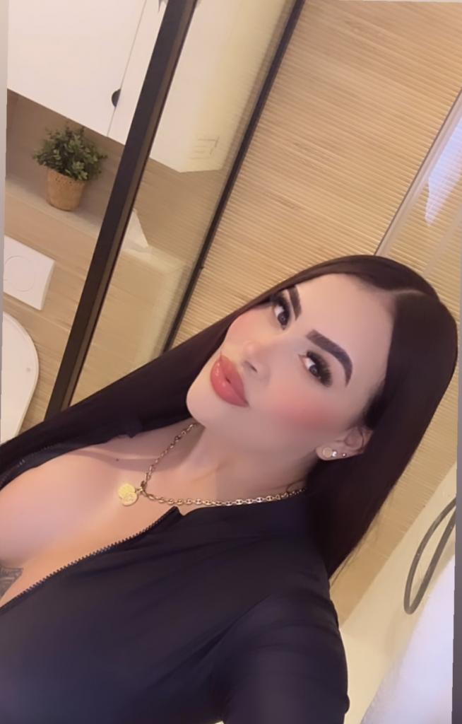 655774820: Chica busca chico en Madrid