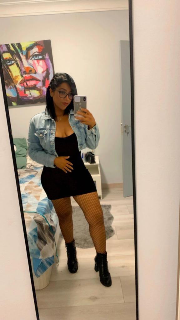 643560116: Chica busca chico en Murcia