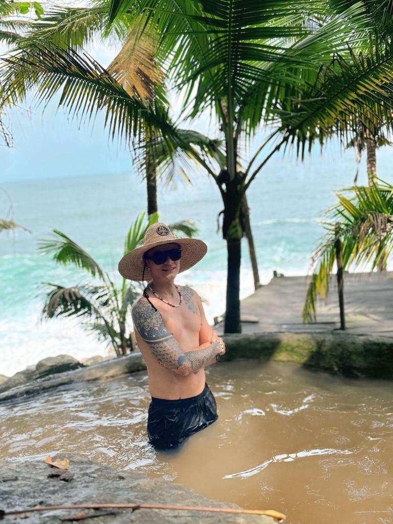 Chico busca chica en Gerona: 