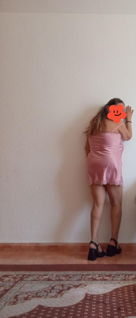 695725686: Chica busca chico en Murcia