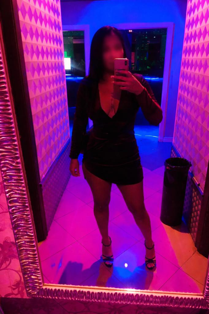 607313286: Chica busca chico en Valencia