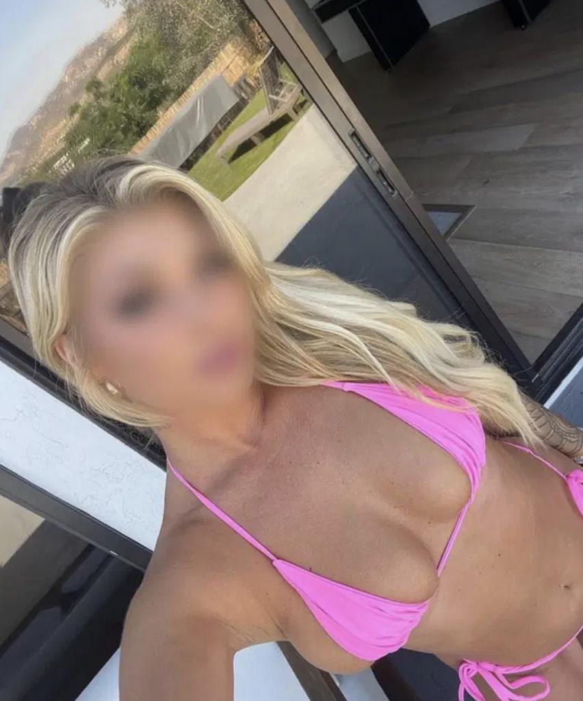 Chica busca chico en Tenerife: 