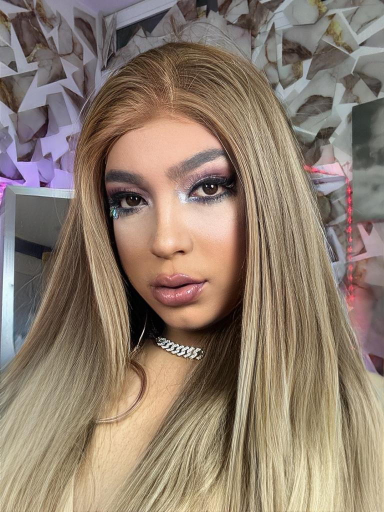 618328824: Transexual en Jaén