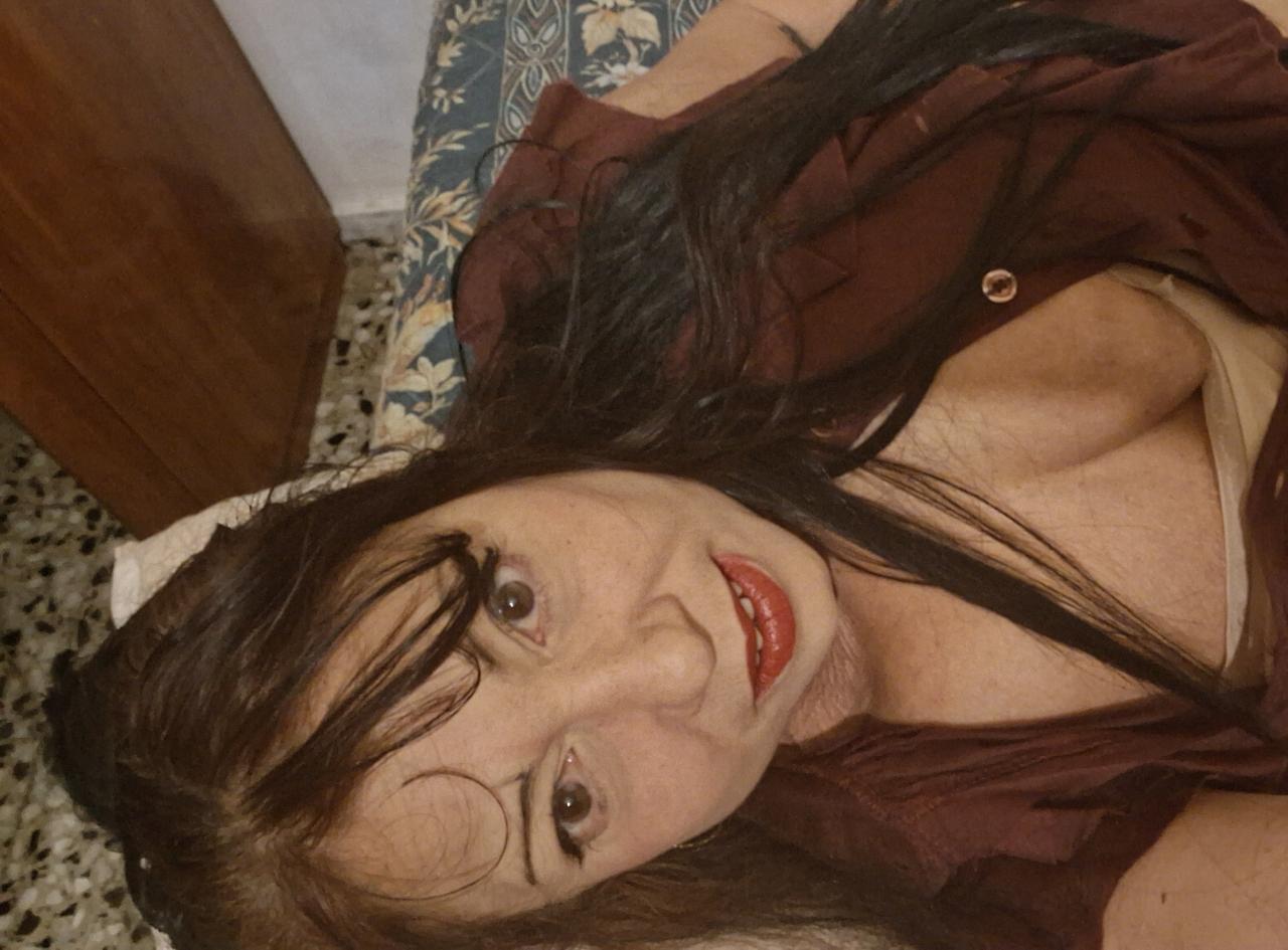 711526950: Chica busca chico en Valencia