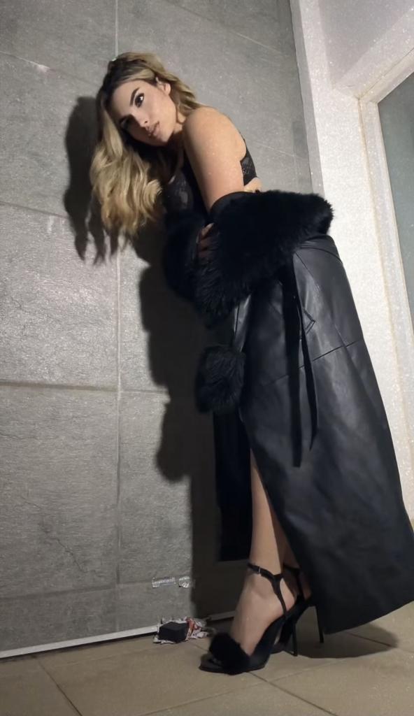 632298867: Chica busca chico en Ibiza