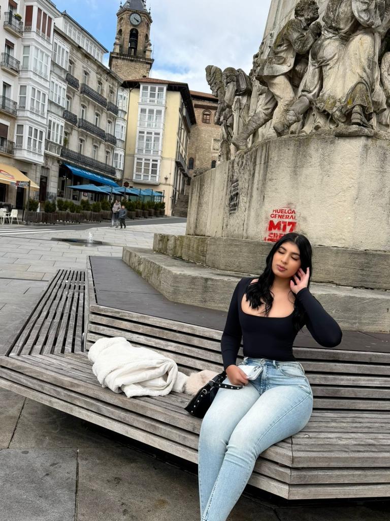 623514654: Chica busca chico en Álava