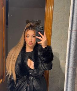 674095575: Chica busca chico en Ibiza