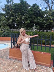 633469557: Chica busca chico en Murcia