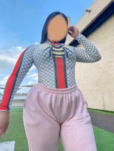 665732088: Chica busca chico en Barcelona