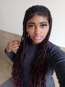 604220715: Chica busca chico en Madrid