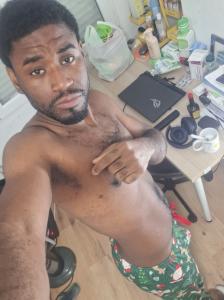 643837723: Chico busca chica en Zaragoza