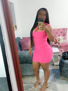 690878198: Chica busca chico en Barcelona