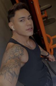 600418013: Chico busca chica en Pontevedra