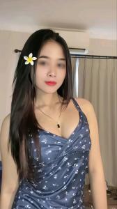 691665546: Chica busca chico en Barcelona