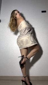 632298867: Chica busca chico en Ibiza