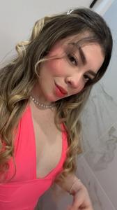 604249855: Chica busca chico en León