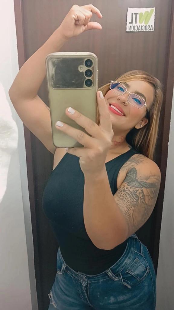 Chica busca chico en Cádiz: 