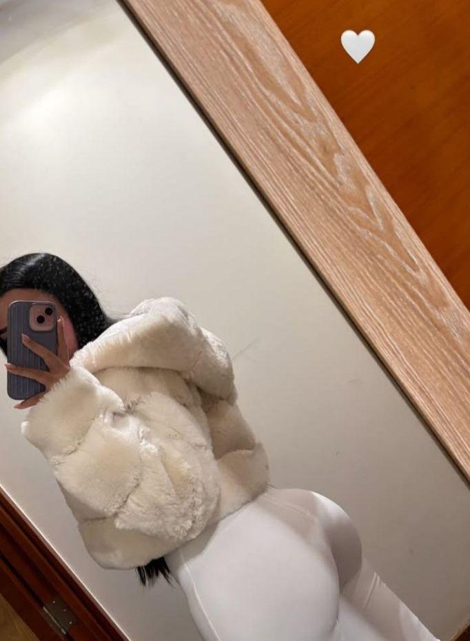 672533056: Chica busca chico en Murcia