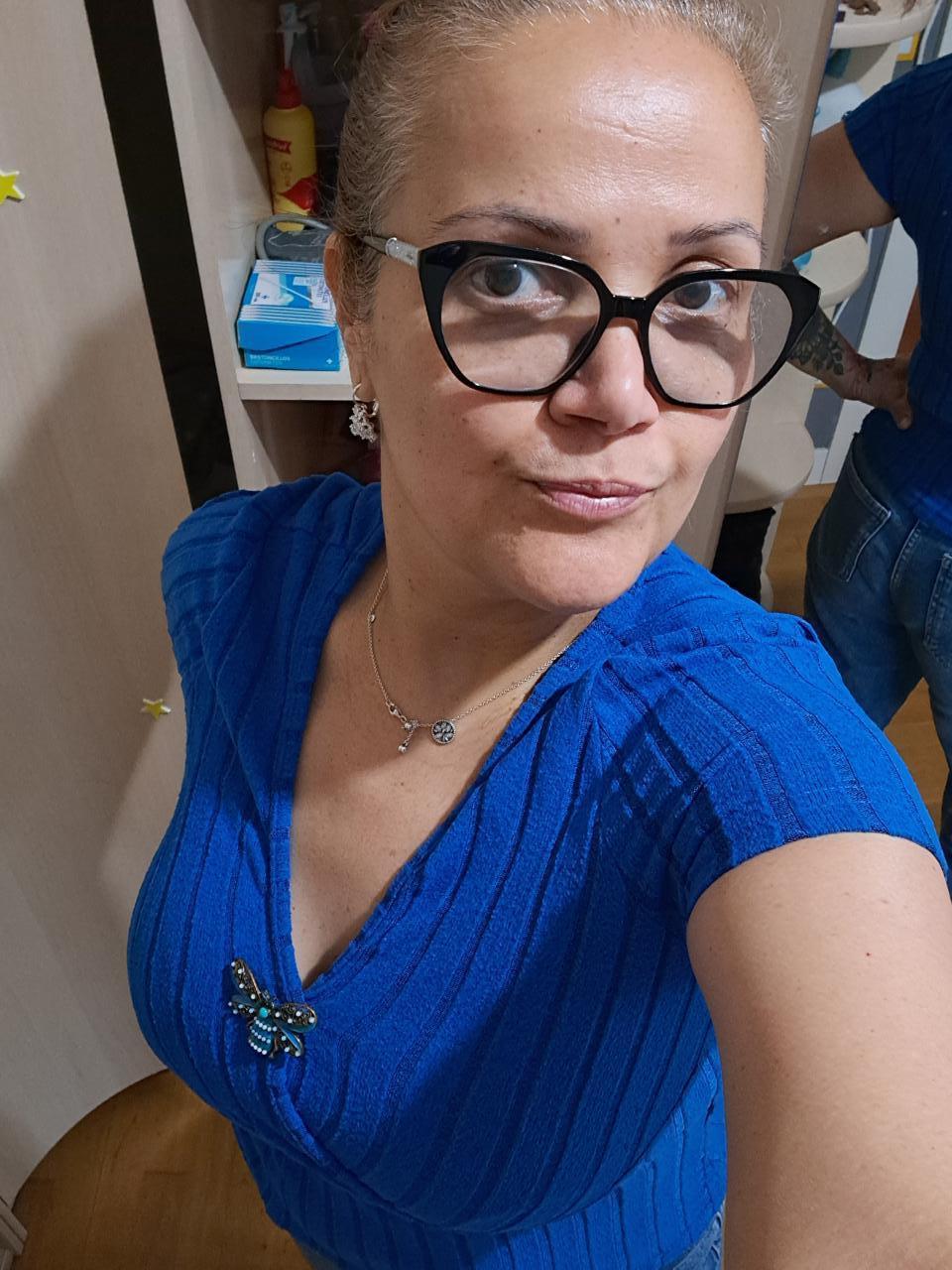 614687181: Chica busca chico en Álava