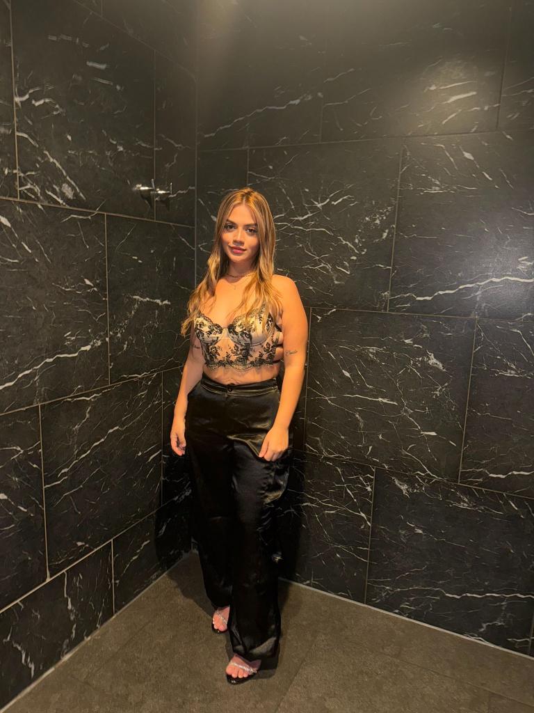 603206388: Chica busca chico en Granada