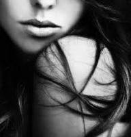 669239077: Chica busca chico en Gerona