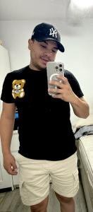 Chico busca chica en Málaga: 