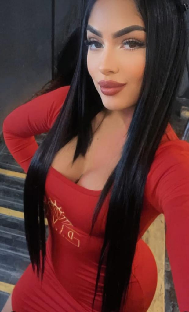 633112955: Chica busca chico en Guipúzcoa