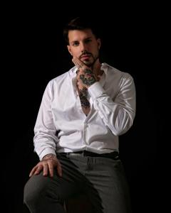 675597938: Chico busca chica en Barcelona