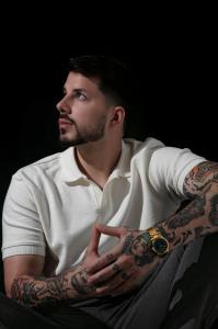 675597938: Chico busca chica en Barcelona