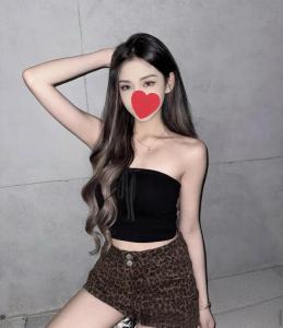 695873757: Chica busca chico en Madrid