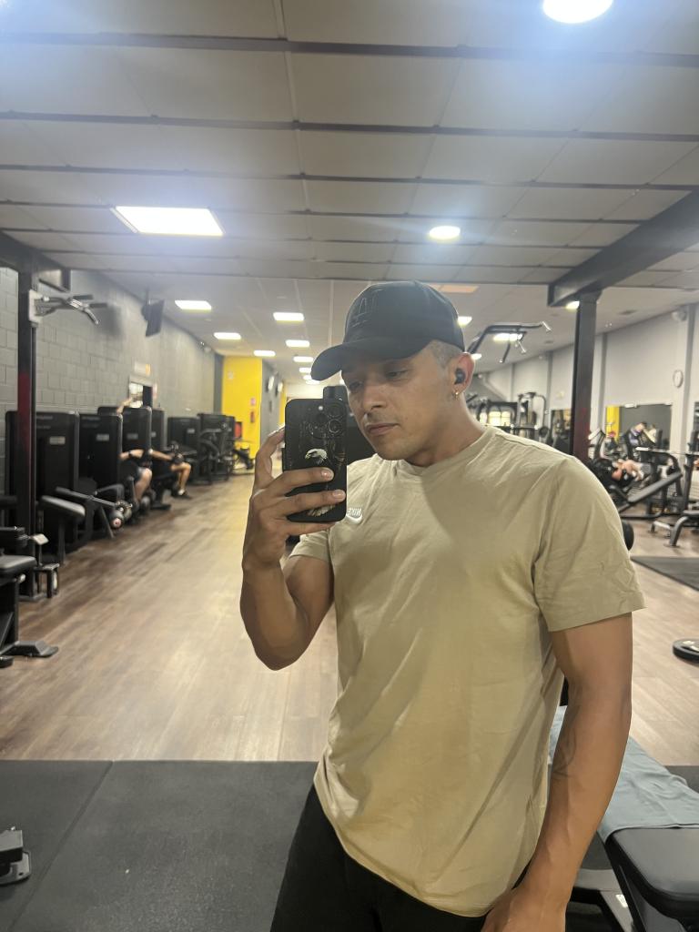 Chico busca chica en Alicante: 