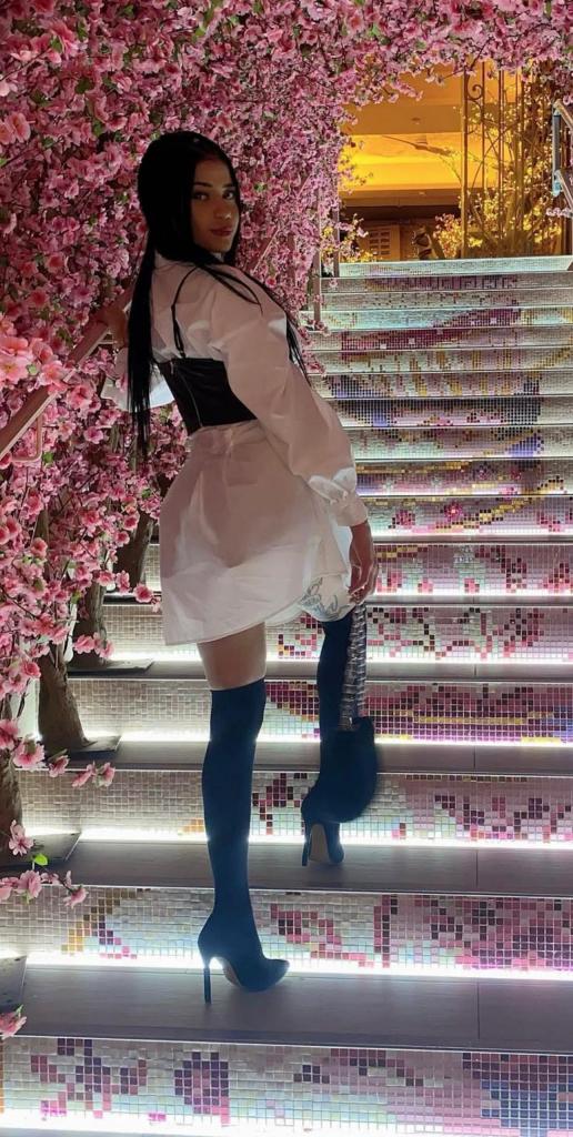 Chica busca chico en Granada: 