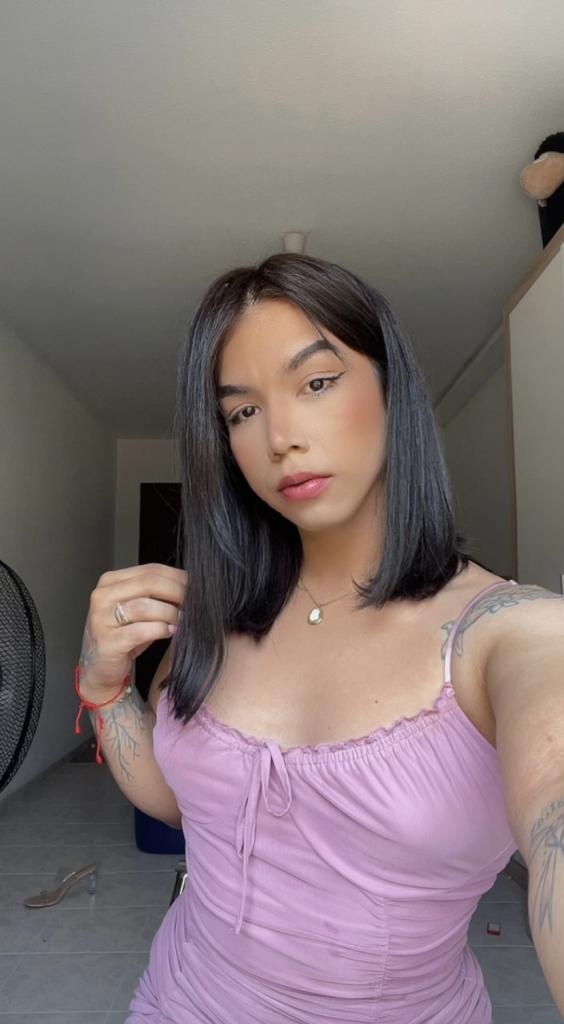 612521199: Travesti en León