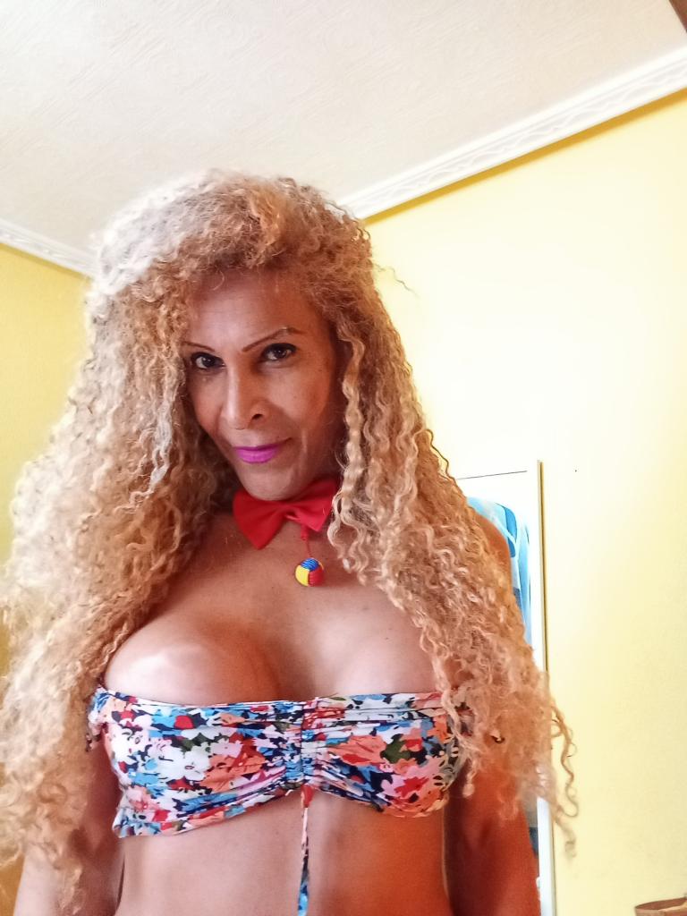 602502512: Transexual en León