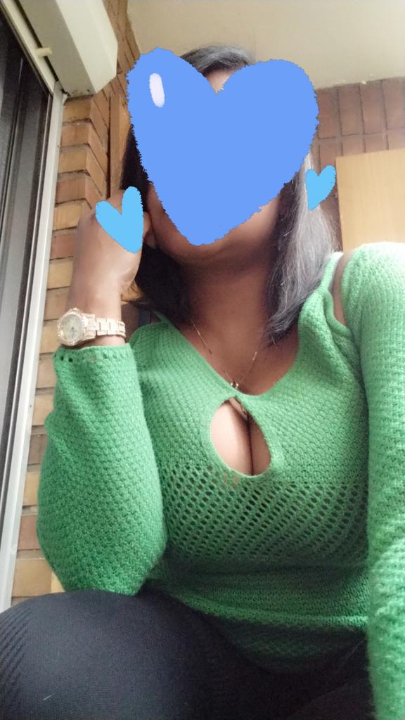647488308: Chica busca chico en Barcelona