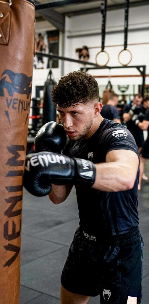 608517467: Chico busca chica en Alicante