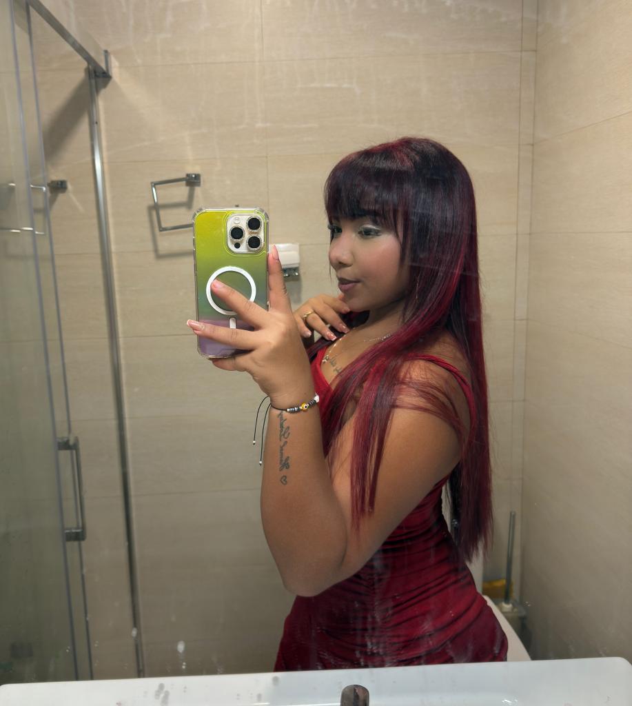 Chica busca chico en Granada: 