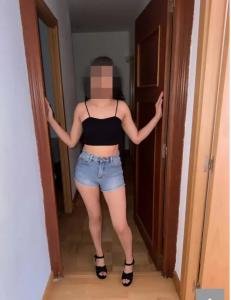 643955941: Chica busca chico en Málaga