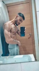 631660707: Chico busca chica en Madrid