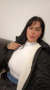 631403602: Chica busca chico en Asturias