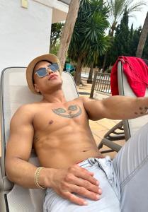 685743187: Chico busca chica en Zaragoza