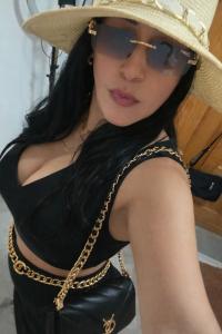 613944750: Chica busca chico en Málaga