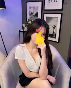 641957294: Chica busca chico en Madrid