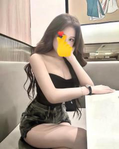 641957294: Chica busca chico en Madrid