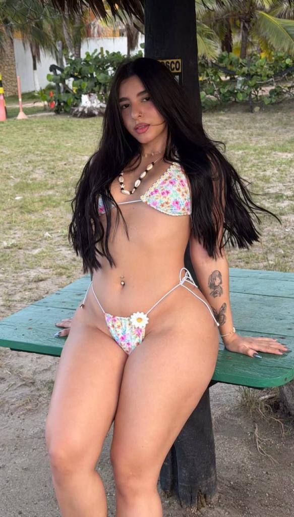 683393573: Chica busca chico en Málaga