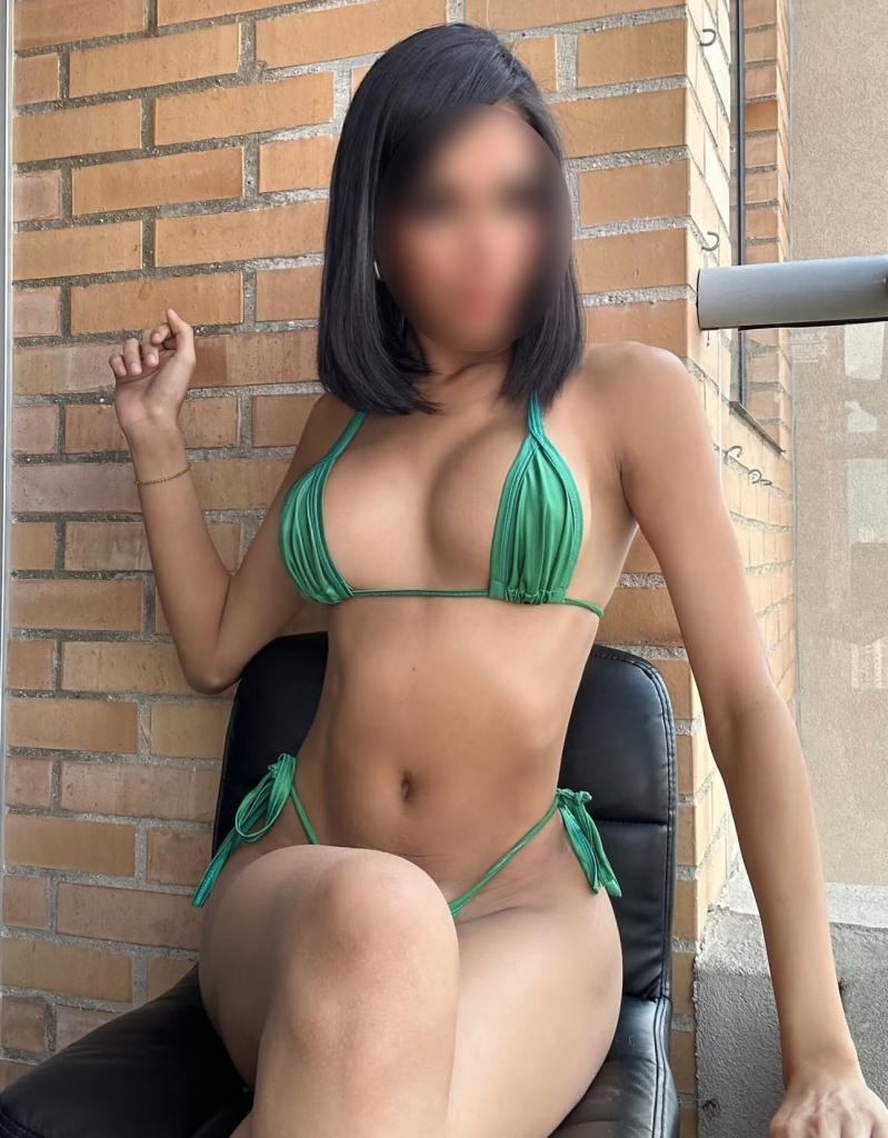 Chica busca chico en Almería: 