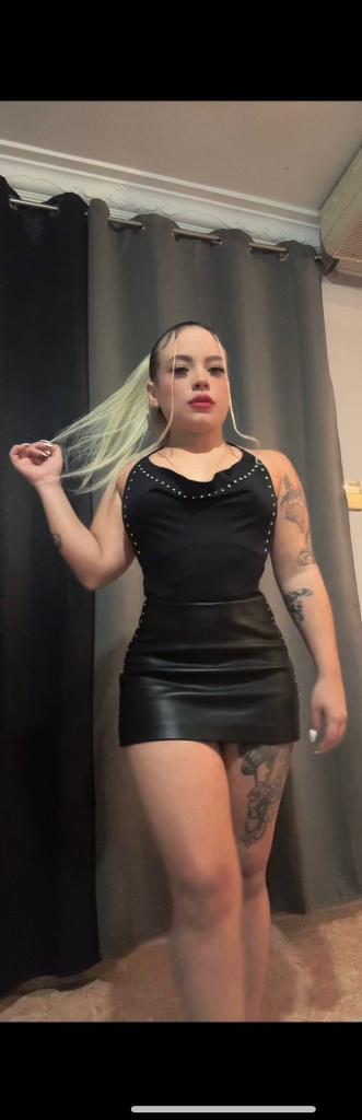 661629375: Chica busca chico en Barcelona